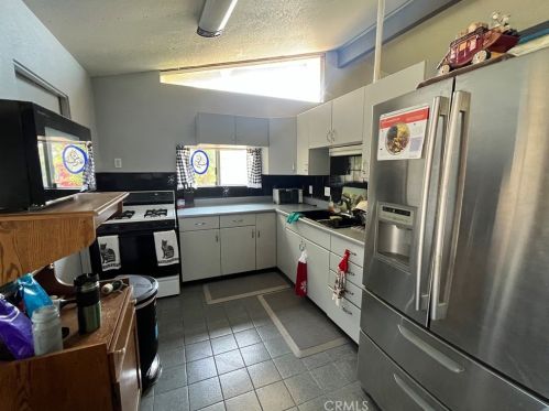 9931 Cris Ave, Anaheim CA  92804-5915 exterior