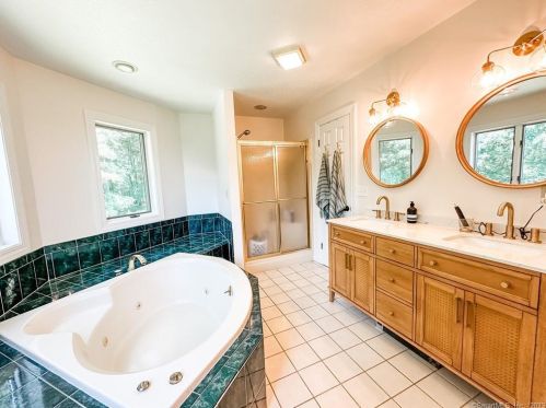 43 Upper Downs Dr, Killingly CT  06239-3220 exterior