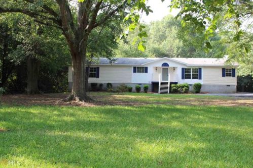 128 Peachtree St, Colbert, GA 30628-2812