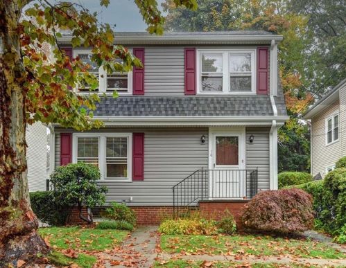 16 Sargent Ave, Providence, RI 02906-3416