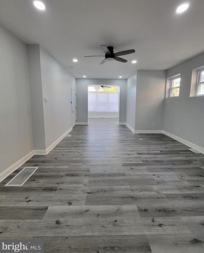 605 64 St, Philadelphia PA 19139-1004 exterior