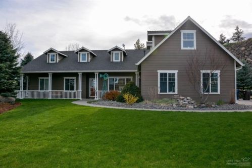 300 Xenolith St, Terrebonne, OR 97760-9600