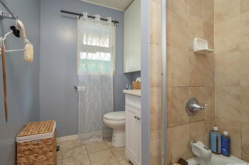 729 Ekela Ave, Honolulu HI 96816-1191 exterior