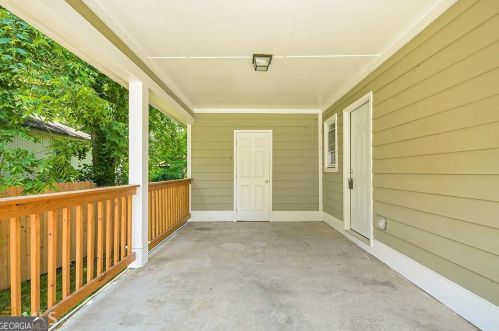 906 Hollywood Rd, Atlanta GA  30318-4765 exterior