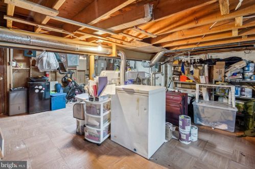 5269 Bradgen Ct, Springfield VA  22151-3524 exterior