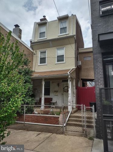 2127 Firth St, Philadelphia, PA 19125-1706