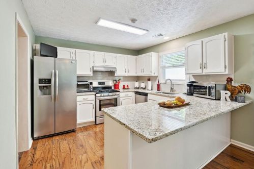 3793 Summertree Ct, Duluth, GA 30096-2959