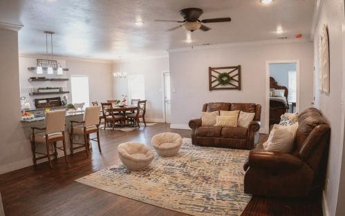 1912 Belzise Ter, Fort Worth TX  76104-5903 exterior