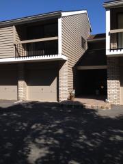 14 Hillside Ct, Clinton, NJ 08809-1136