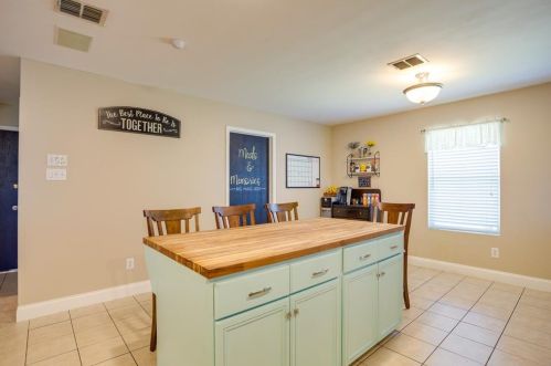 4856 Parkview Hills Ln, Fort Worth TX  76179-4179 exterior