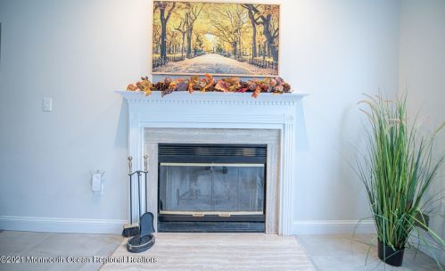 140 Plumstead Dr, East Freehold NJ  07728-9513 exterior