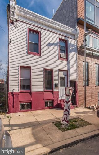 2415 Hancock St, Philadelphia, PA 19133-3802