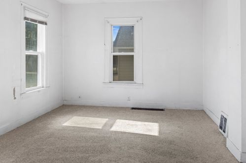 205 Edward St, Joliet, IL 60436-2711