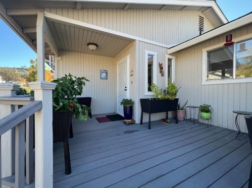 284 Poker Flat Rd, Copperopolis, CA 95228-9611