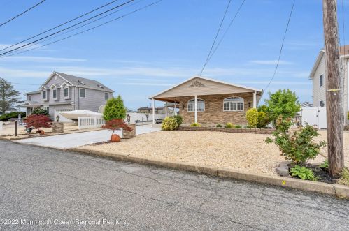 1017 Osage Dr, Lacey, NJ 08731-2002
