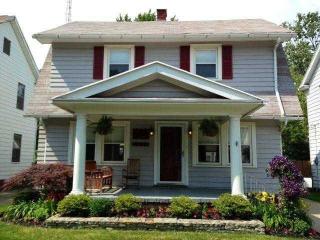2440 Portsmouth Ave, Toledo OH  43613-4421 exterior