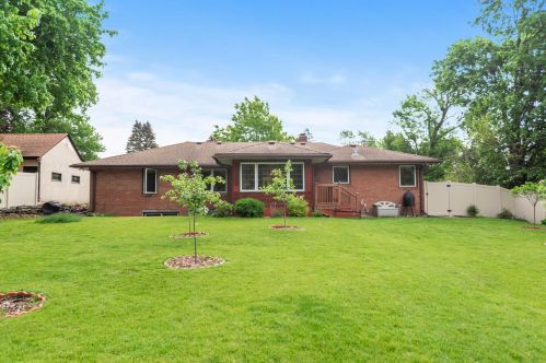 1941 Hamline Ave, Saint Paul MN  55113-5815 exterior