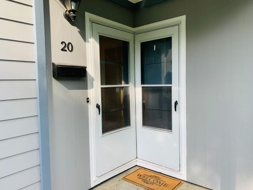 20 Falcon Ln, Cincinnati, OH 45218-1322