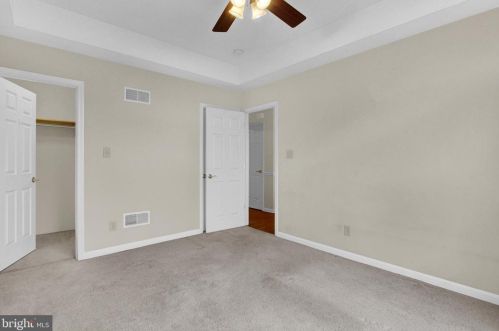 32 Moul Ave, Hanover PA 17331-2080 exterior