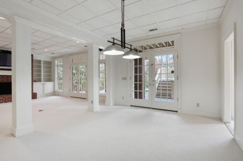 2938 Habersham Way, Atlanta GA  30305-2800 exterior