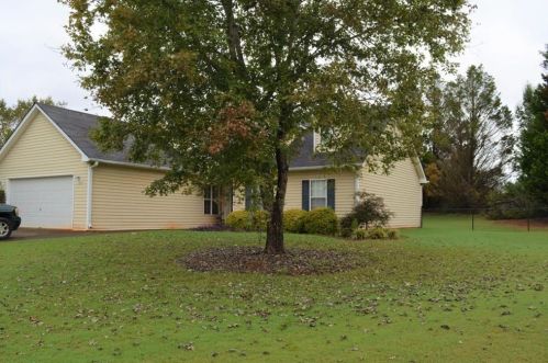 130 Princeton Ct, Porterdale, GA 30016-2929