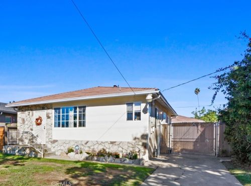 3241 109th St, Inglewood, CA 90303-2022