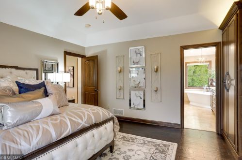 10147 Bridgewater Pkwy, Saint Paul MN  55129-8587 exterior