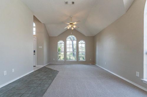 1621 Morrison Dr, Fort Worth TX  76112-3766 exterior