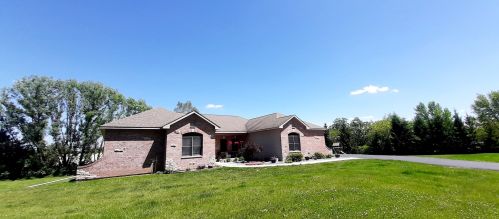 4600 Smith Ct, Bull Valley, IL 60098-8209