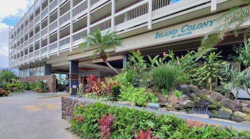 445 Seaside Ave, Honolulu HI  96815-2640 exterior
