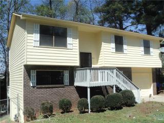 2513 Lewfield Cir, Atlanta GA  30316-3954 exterior