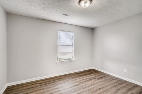 1135 Flat Shoals Rd, Atlanta GA  30349-6413 exterior