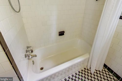 10706 Blossom Ln, Silver Spring MD 20903-1001 exterior