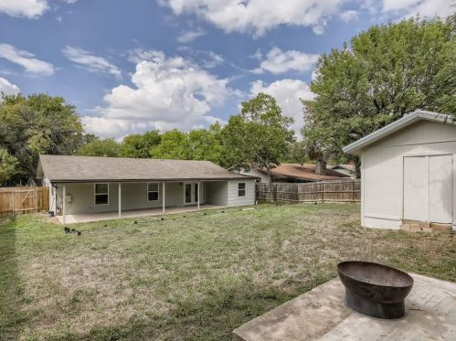 9707 Cottle Dr, Austin TX  78753-4305 exterior