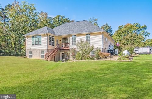 251 Cropp Rd, Fredericksburg VA  22406-4015 exterior