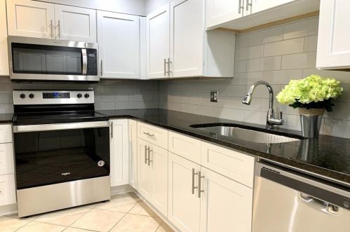 89 La Rue Pl, Atlanta, GA 30327-4075