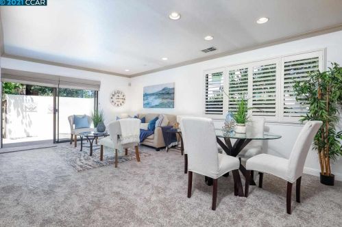 9 Mozden Ln, Concord, CA 94523-3377