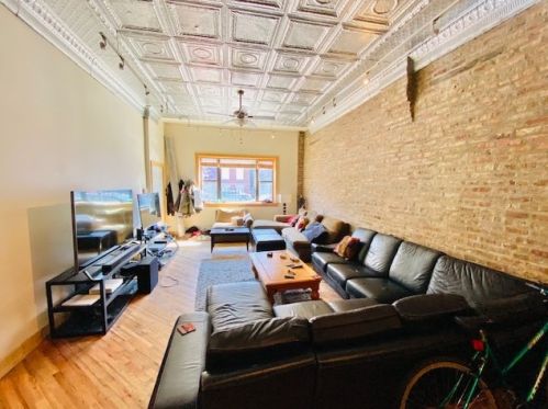 1350 Bosworth Ave, Chicago, IL 60642-2394