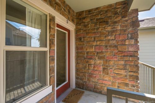 18781 Water Dr, Aurora CO 80013-6519 exterior