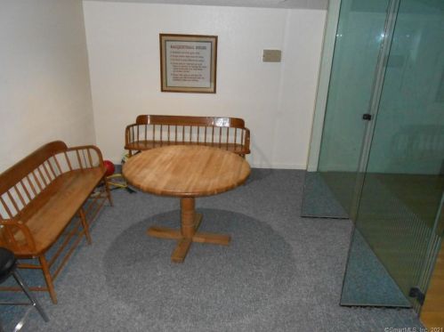 162 Carriage Crossing Ln, Middletown CT  06457-5833 exterior