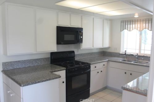 1995 Bayshore Dr, Anaheim CA  92801-1708 exterior