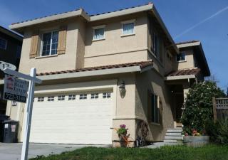 526 Manzana St, Watsonville, CA 95076-1078