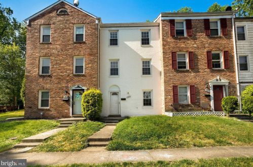 2925 Wythe Ct, Woodbridge, VA 22191-4637
