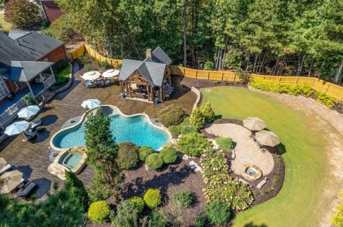 2020 Gold Leaf Pkwy, Holly Springs, GA 30114-9702