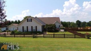 2 Carnegie Ct, Lagrange, GA 30240-9563