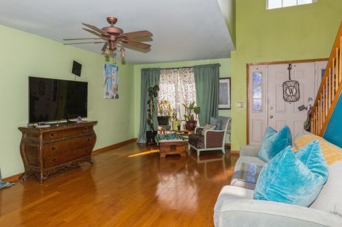 1815 Arbor Fields Dr, Plainfield, IL 60586-5744