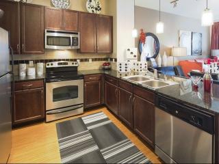 2140 Medical District Dr, Dallas TX  75235-8077 exterior