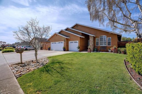 17401 Walnut Grove Dr, Morgan Hill, CA 95037-3768