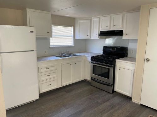 9526 Catlett Ln, Morgans Point TX  77571-3856 exterior