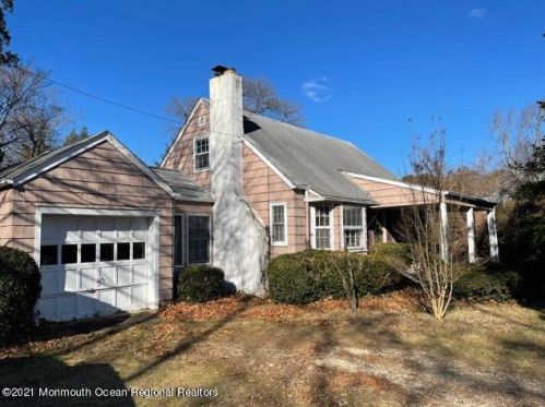 283 Sudbury Rd, Point Pleasant Beach, NJ 08742-2065